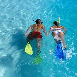 Windsong On The Reef Resort