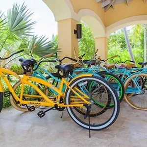 Resort The Tuscany On, Grace Bay